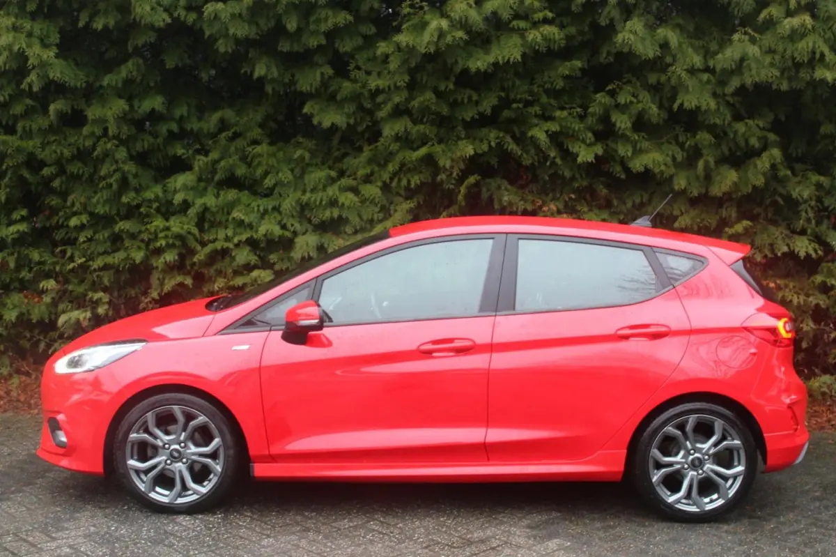 1.0 EcoBoost ST-Line 95PK | Navigatie | Climate Control | Parkeersensoren | Cruise Control