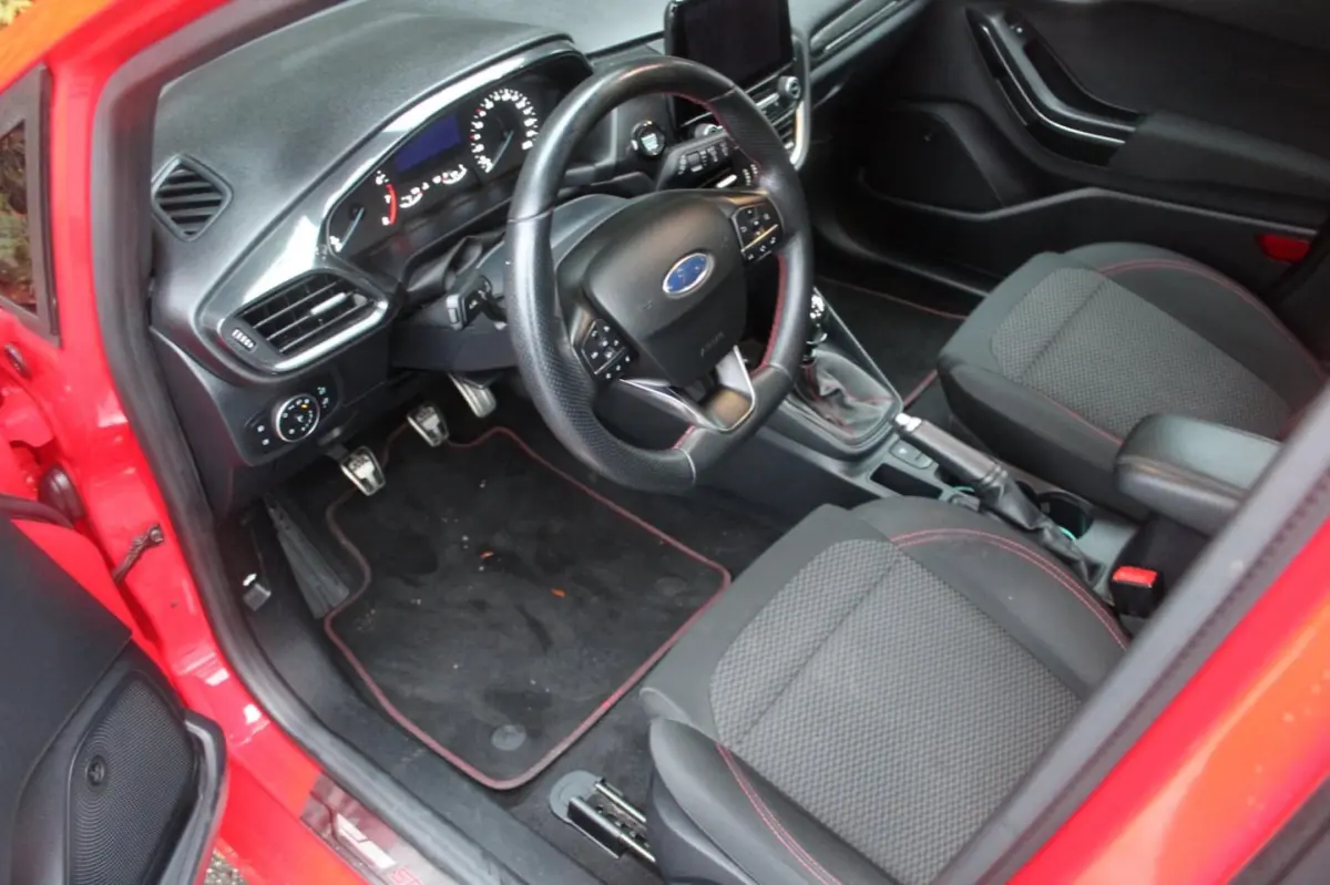 1.0 EcoBoost ST-Line 95PK | Navigatie | Climate Control | Parkeersensoren | Cruise Control