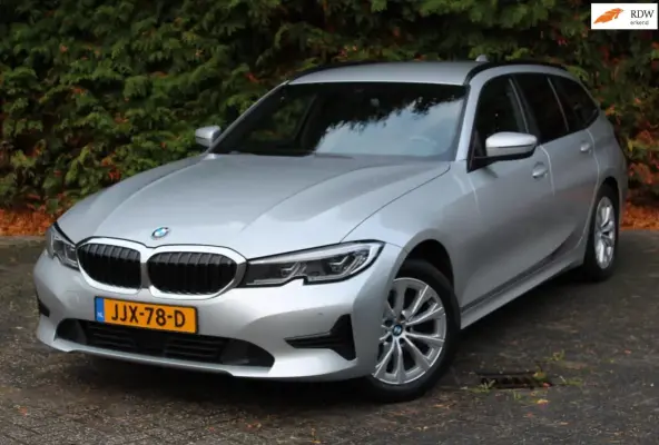 320d High Executive 190PK | Navigatie | Adaptive Cruise Control | Elektrische Trekhaak | C