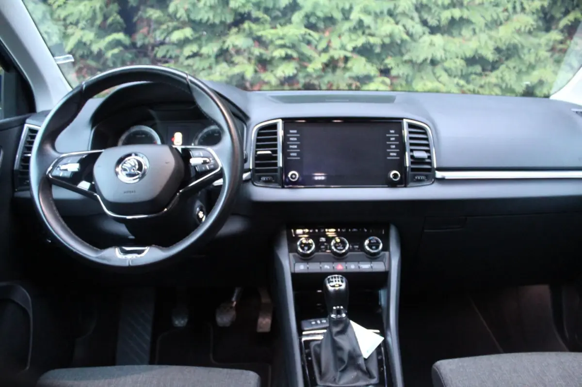 1.0 TSI Business Edition Plus 110PK | Parkeercamera | Apple/Android Carplay | Climate Cont