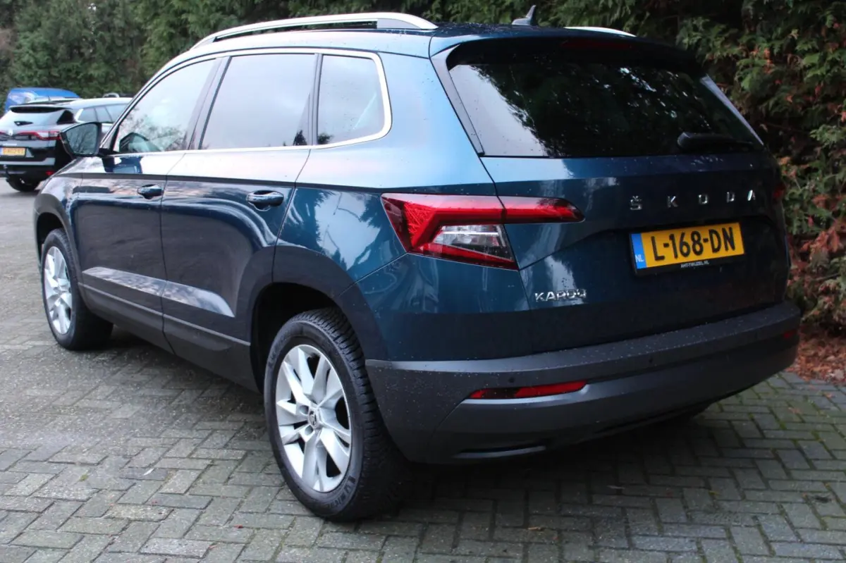 1.0 TSI Business Edition Plus 110PK | Parkeercamera | Apple/Android Carplay | Climate Cont