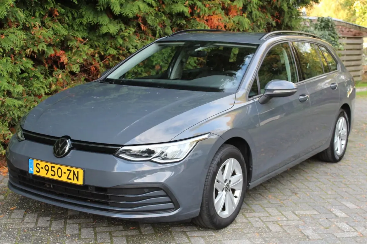 1.0 eTSI Life Business 110PK | Carplay | Elektrische stoelen | Memory Seats | Navi | ECC |