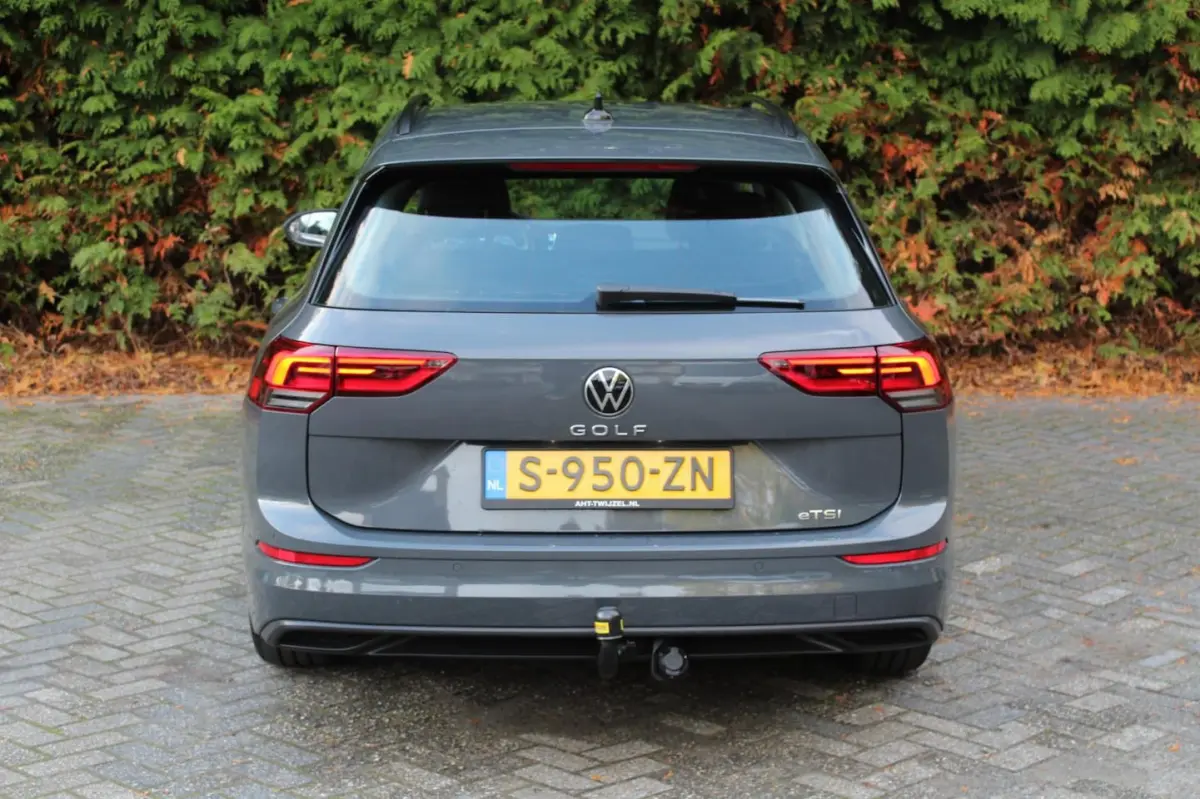 1.0 eTSI Life Business 110PK | Carplay | Elektrische stoelen | Memory Seats | Navi | ECC |