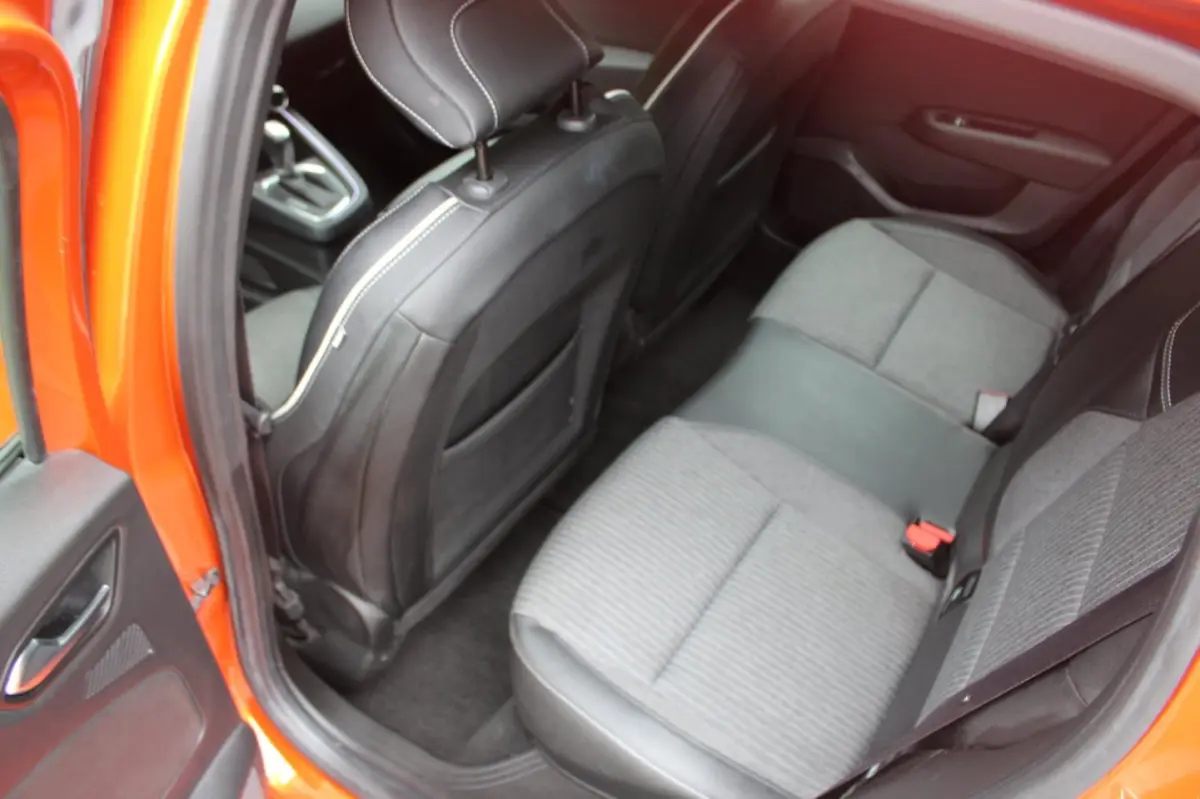 1.3 TCe Intens 131PK | Climate Control | Parkeercamera | Cruise Control | Apple/Android Ca