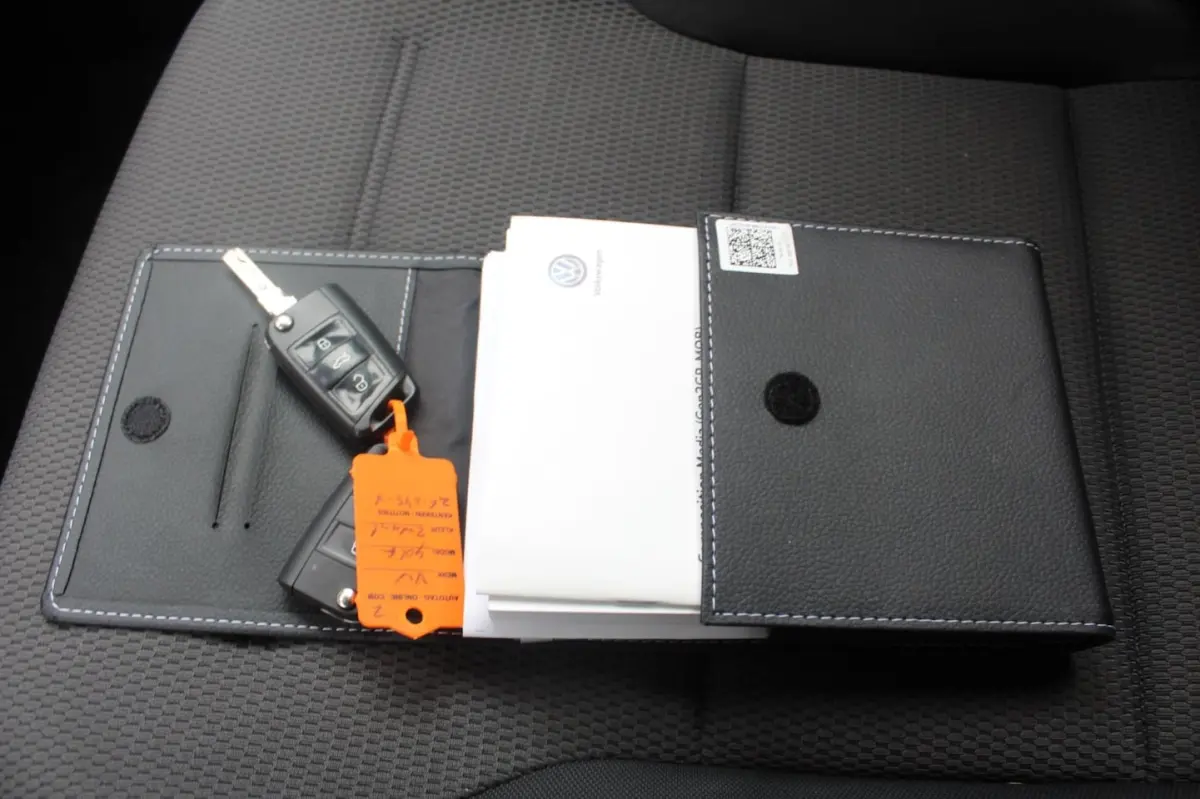 1.0 TSI Comfortline 116PK | Navigatie | Parkeersensoren | Lichtmetalen velgen | Climate Co