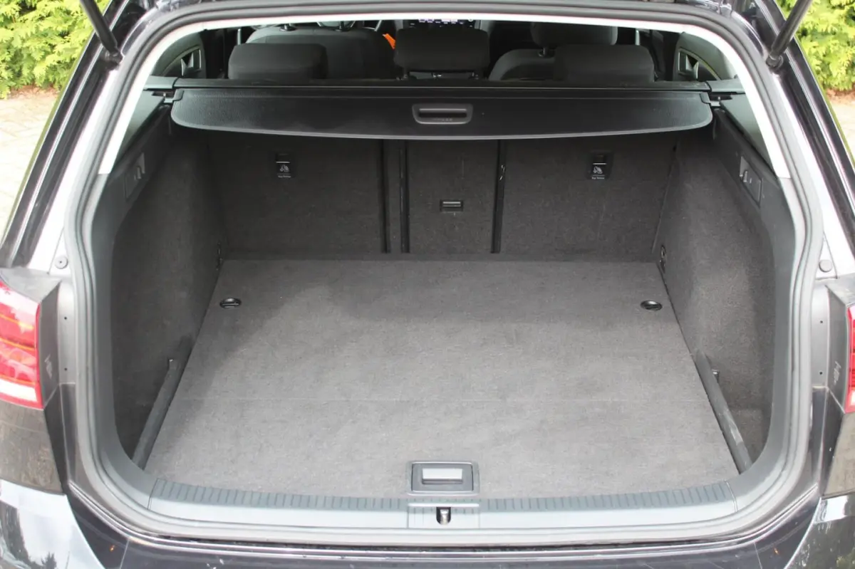 1.0 TSI Comfortline 116PK | Navigatie | Parkeersensoren | Lichtmetalen velgen | Climate Co