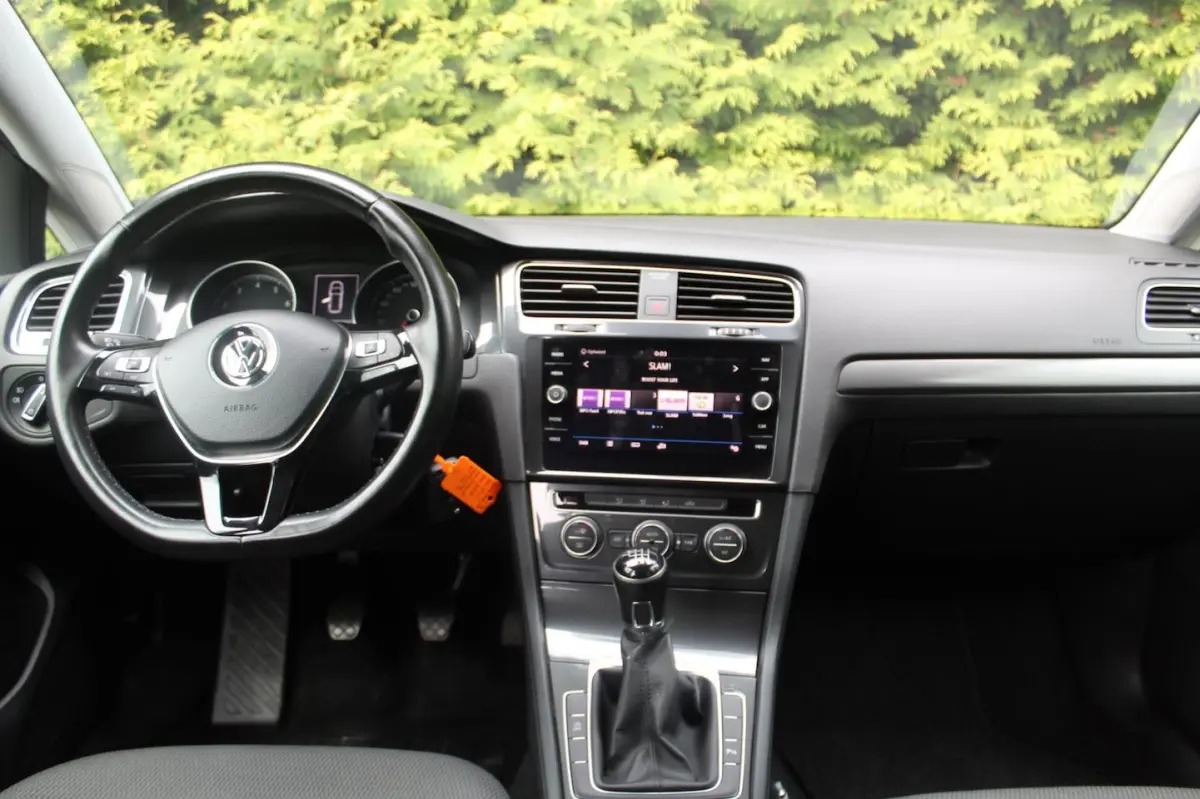 1.0 TSI Comfortline 116PK | Navigatie | Parkeersensoren | Lichtmetalen velgen | Climate Co