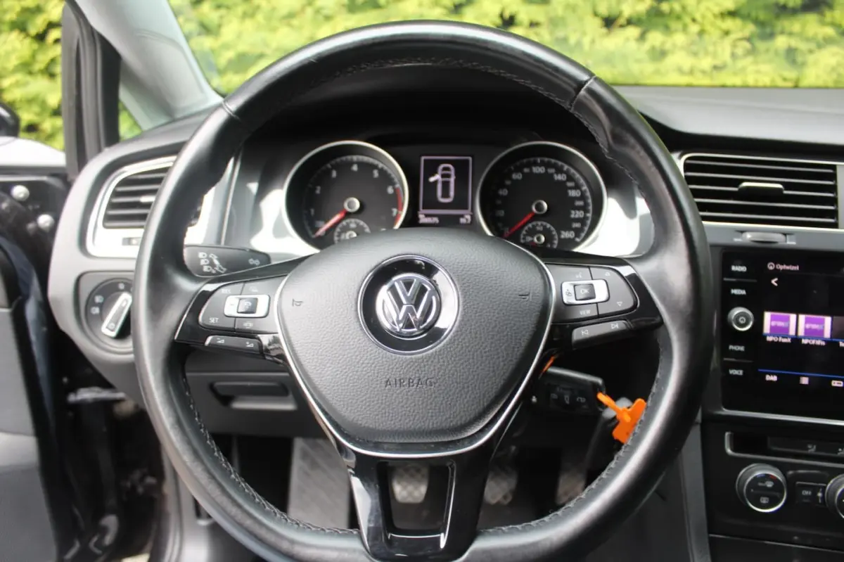 1.0 TSI Comfortline 116PK | Navigatie | Parkeersensoren | Lichtmetalen velgen | Climate Co