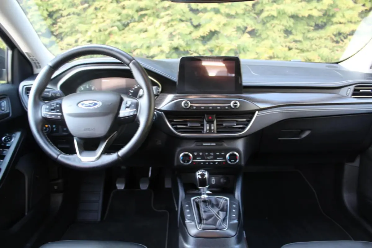 1.0 EcoBoost Vignale 125PK | Parkeercamera | Lederen bekleding | Climate| Keyless Entry\St