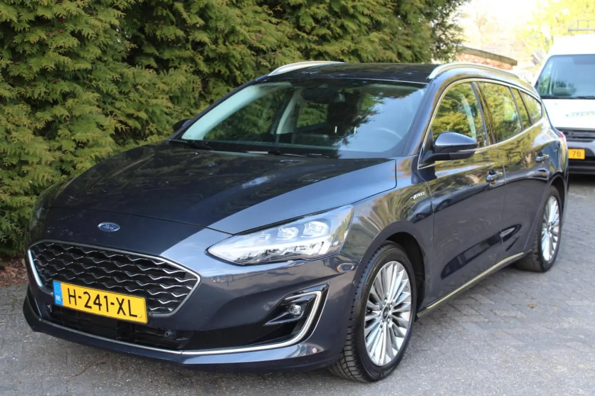 1.0 EcoBoost Vignale 125PK | Parkeercamera | Lederen bekleding | Climate| Keyless Entry\St