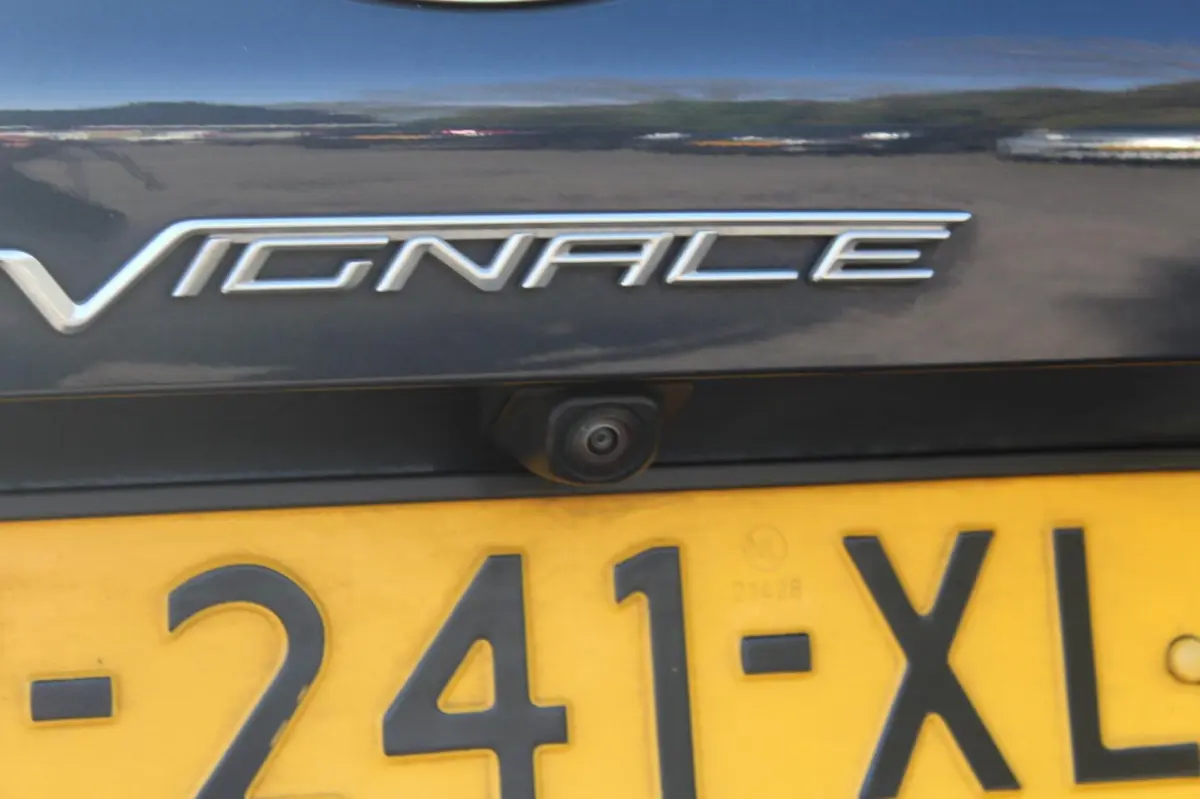 1.0 EcoBoost Vignale 125PK | Parkeercamera | Lederen bekleding | Climate| Keyless Entry\St