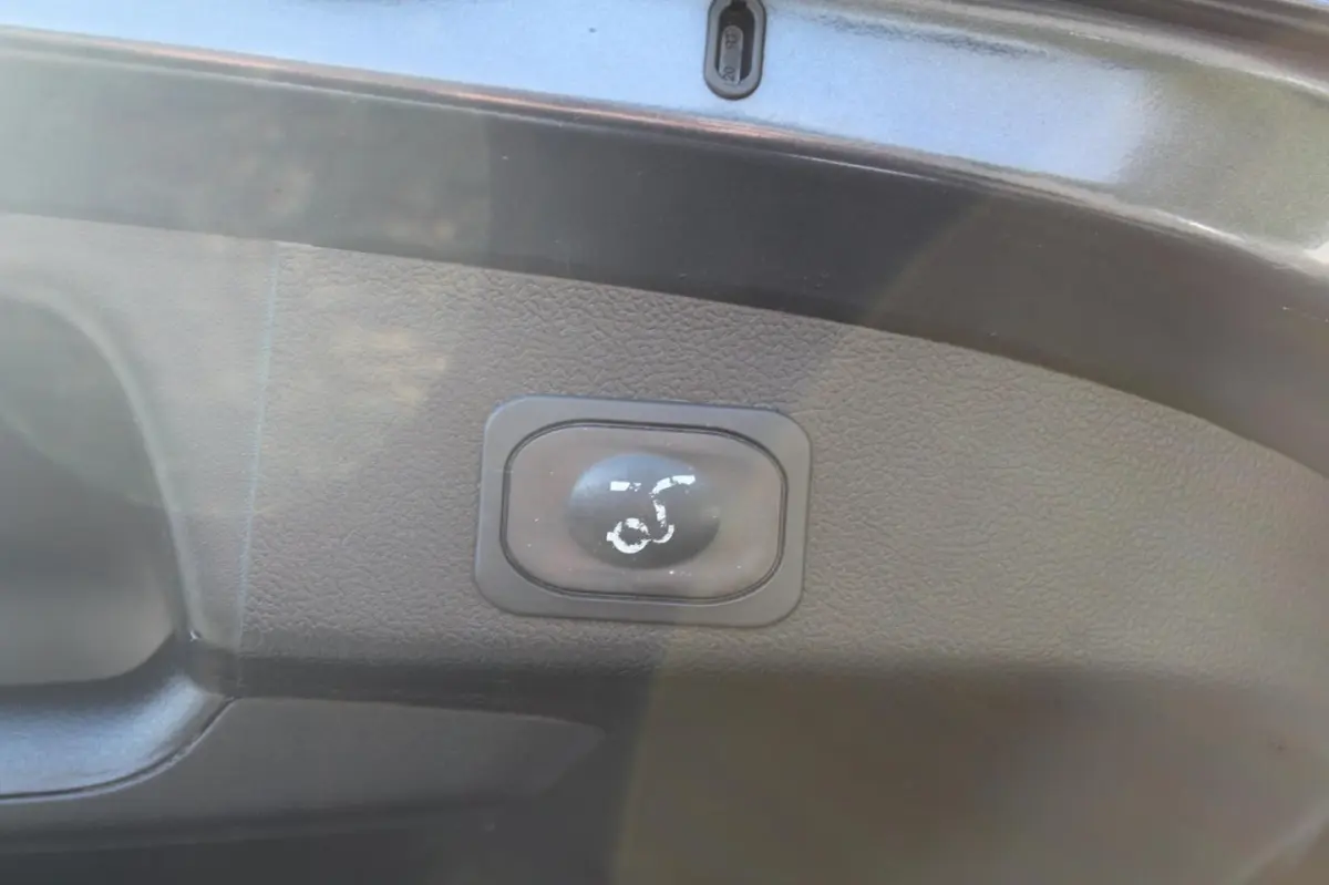 1.0 EcoBoost Vignale 125PK | Parkeercamera | Lederen bekleding | Climate| Keyless Entry\St