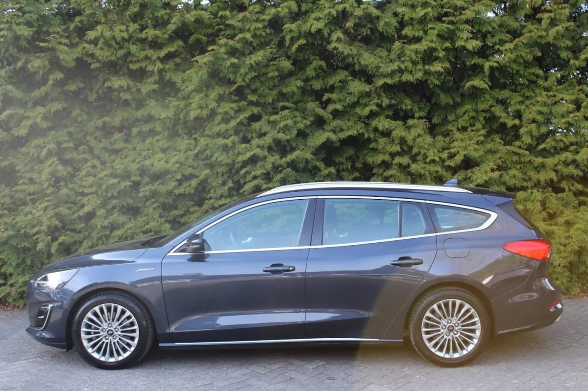 1.0 EcoBoost Vignale 125PK | Parkeercamera | Lederen bekleding | Climate| Keyless Entry\St