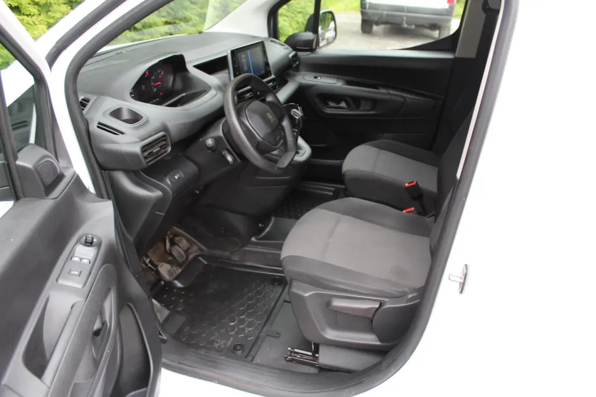 1.6 BlueHDI Premium 75PK | Airco | Achterklep | Cruise Control | Elektrische Ramen