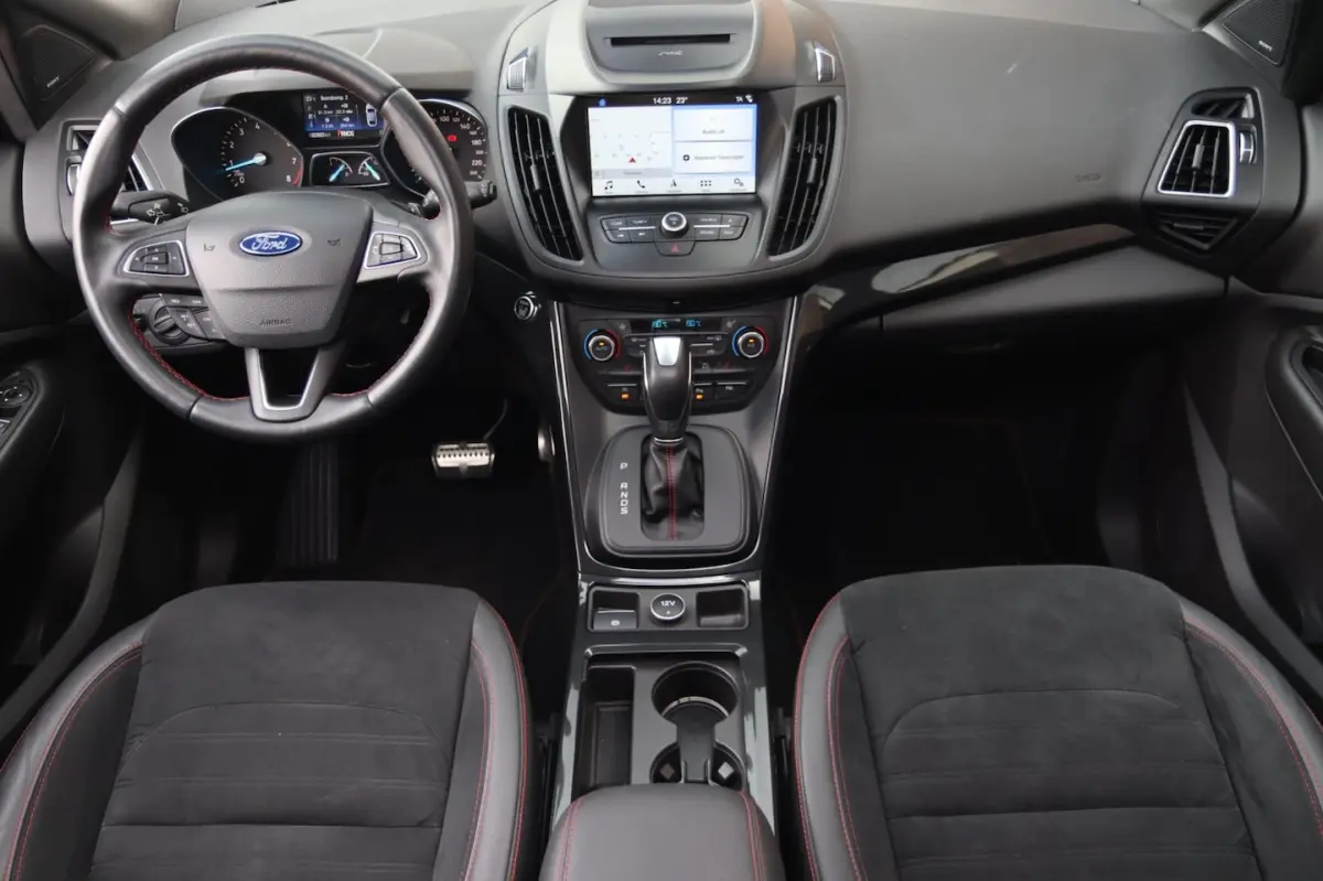 1.5 EcoBoost ST Line / PANODAK / KEYLESS / CAMERA / CARPLAY / STOEL+STUURVERW