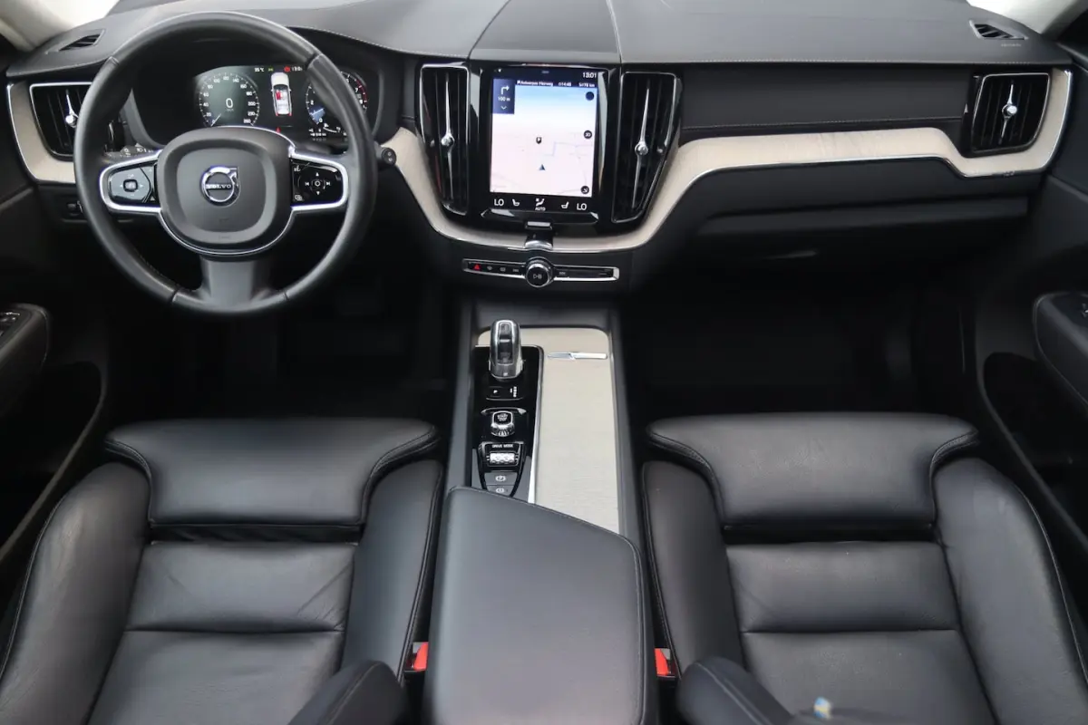 2.0 T8 Twin Engine AWD Inscription / PANO / MEMORY / 360 / KEYLESS / STOELVERW