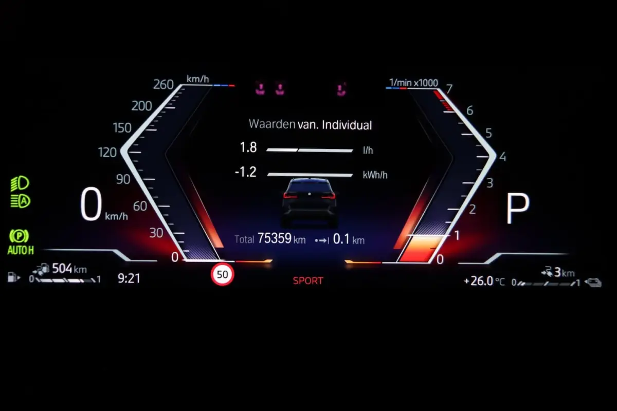 XDrive30e M Sport / PANO / HUD / MEMORY / H&K / 360 / KEYLESS / 20'