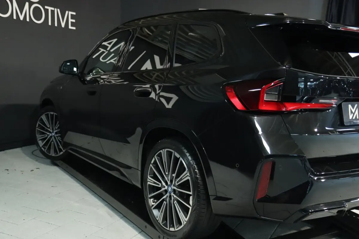 XDrive30e M Sport / PANO / HUD / MEMORY / H&K / 360 / KEYLESS / 20'