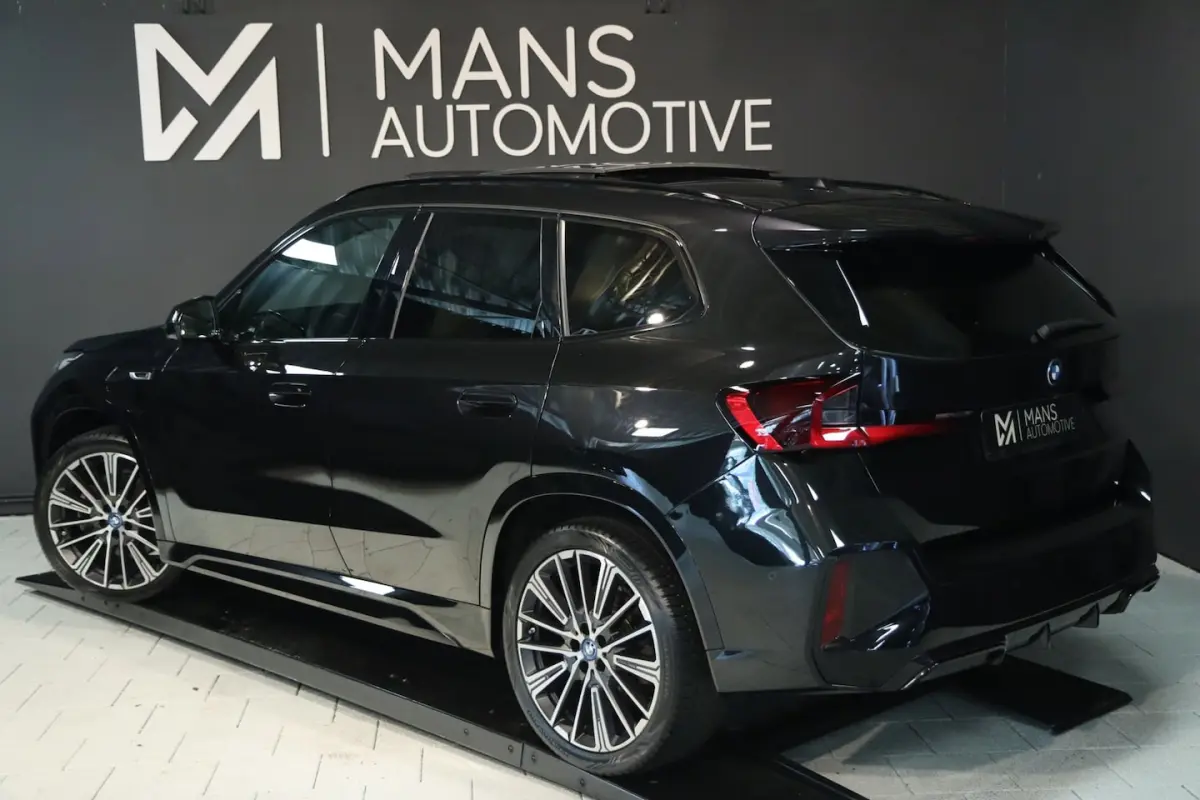 XDrive30e M Sport / PANO / HUD / MEMORY / H&K / 360 / KEYLESS / 20'