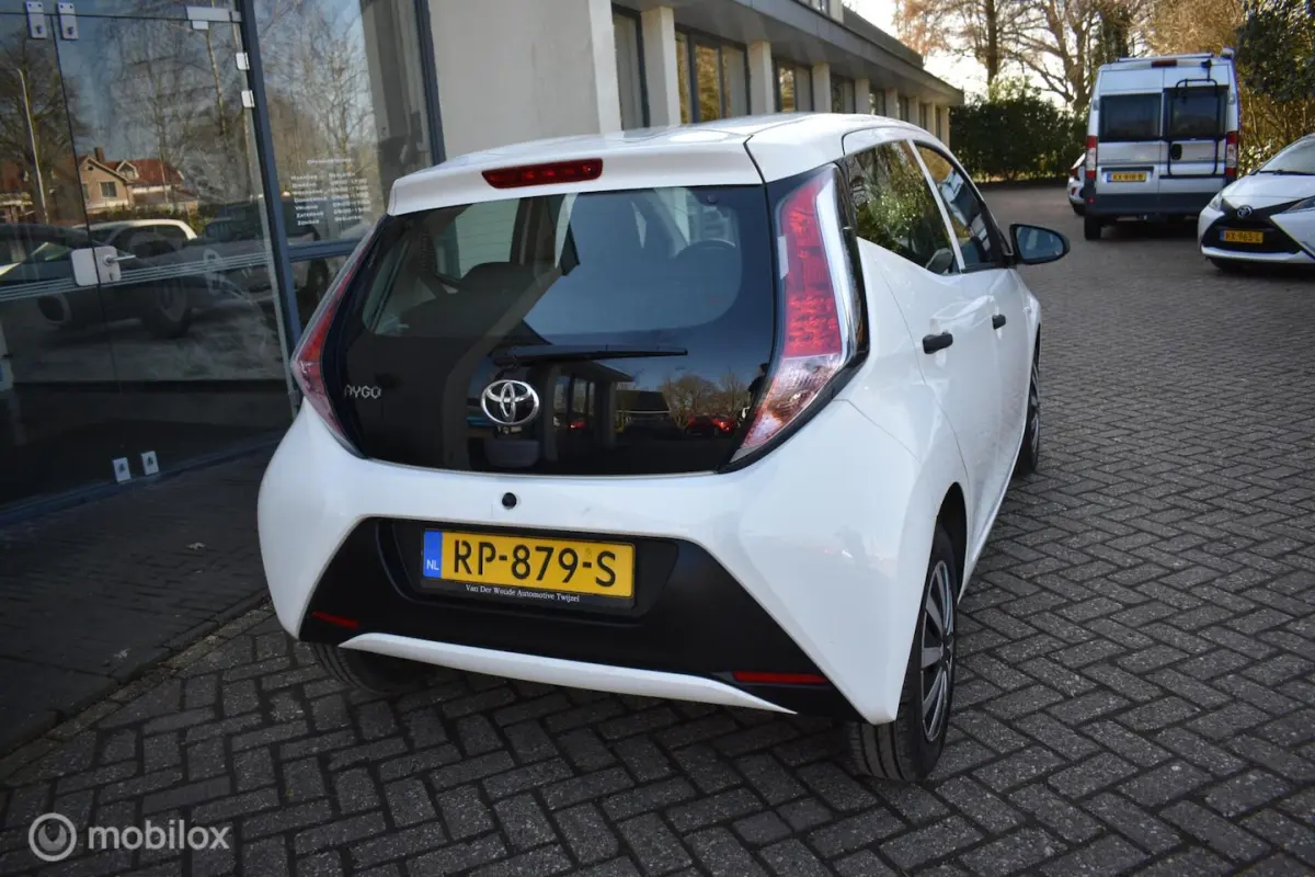 1.0 VVT-i x 5DRS, 2018 Airco|101DKM