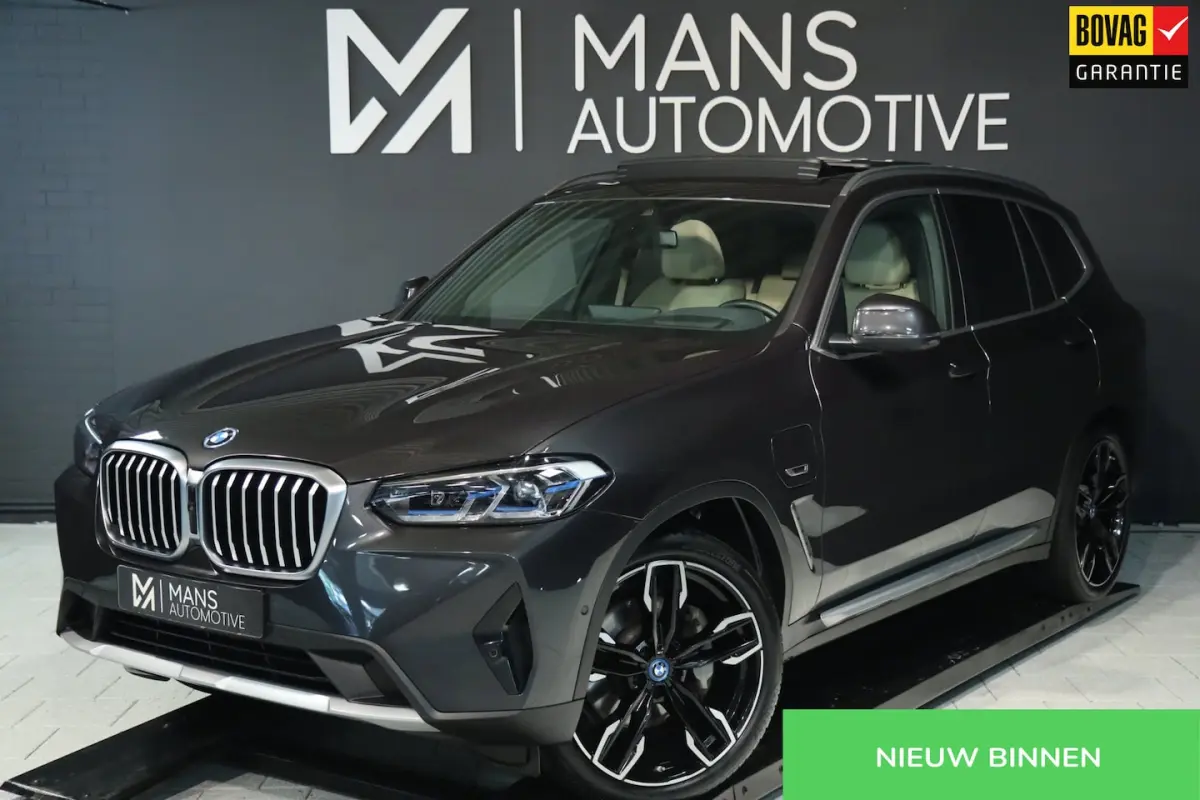 XDrive30e / PANO / LASER / HUD / MEMORY / 360 / KEYLESS / 21'