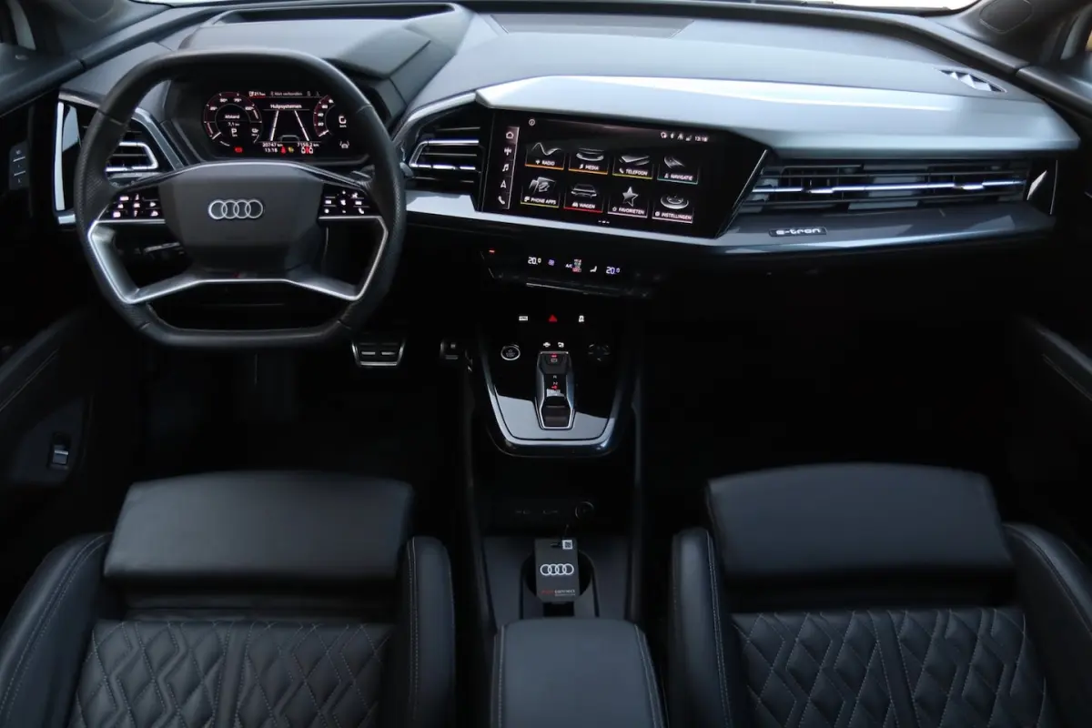 50 quattro S Edition 77 kWh / PANODAK / LEDER / MATRIX / CAMERA / KEYLESS