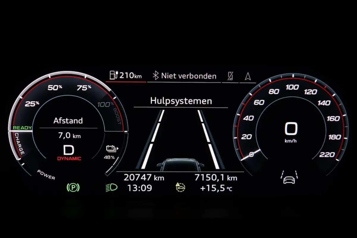 50 quattro S Edition 77 kWh / PANODAK / LEDER / MATRIX / CAMERA / KEYLESS