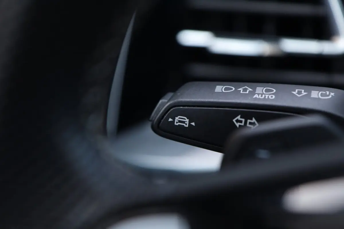 50 quattro S Edition 77 kWh / PANODAK / LEDER / MATRIX / CAMERA / KEYLESS