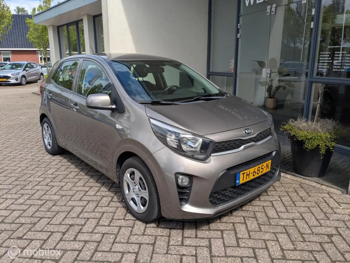 1.0 CVVT CARPLAY|1E EIG| DEAL.ONH