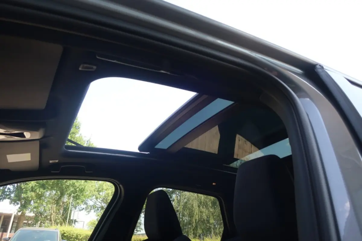 230e xDrive, M-Sport voll, Massage, Harman/Kardon, Schuif/Panoramadak etc