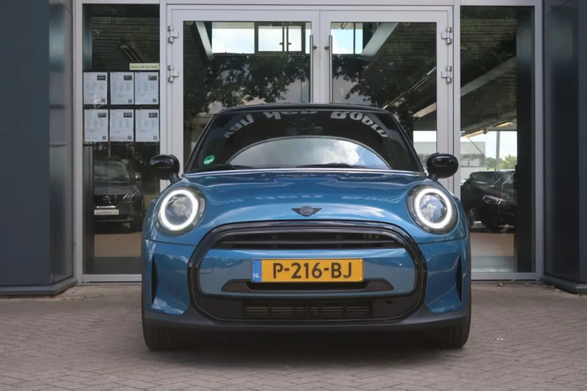 1.5 COOPER CLASSIC, Lederen Bekleding, LED Verlichting, Navi, Clima, etc
