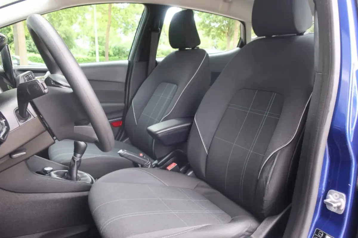 1.1 DuraTec, CarPlay/Android, All-Season banden, Navigatie systeem etc