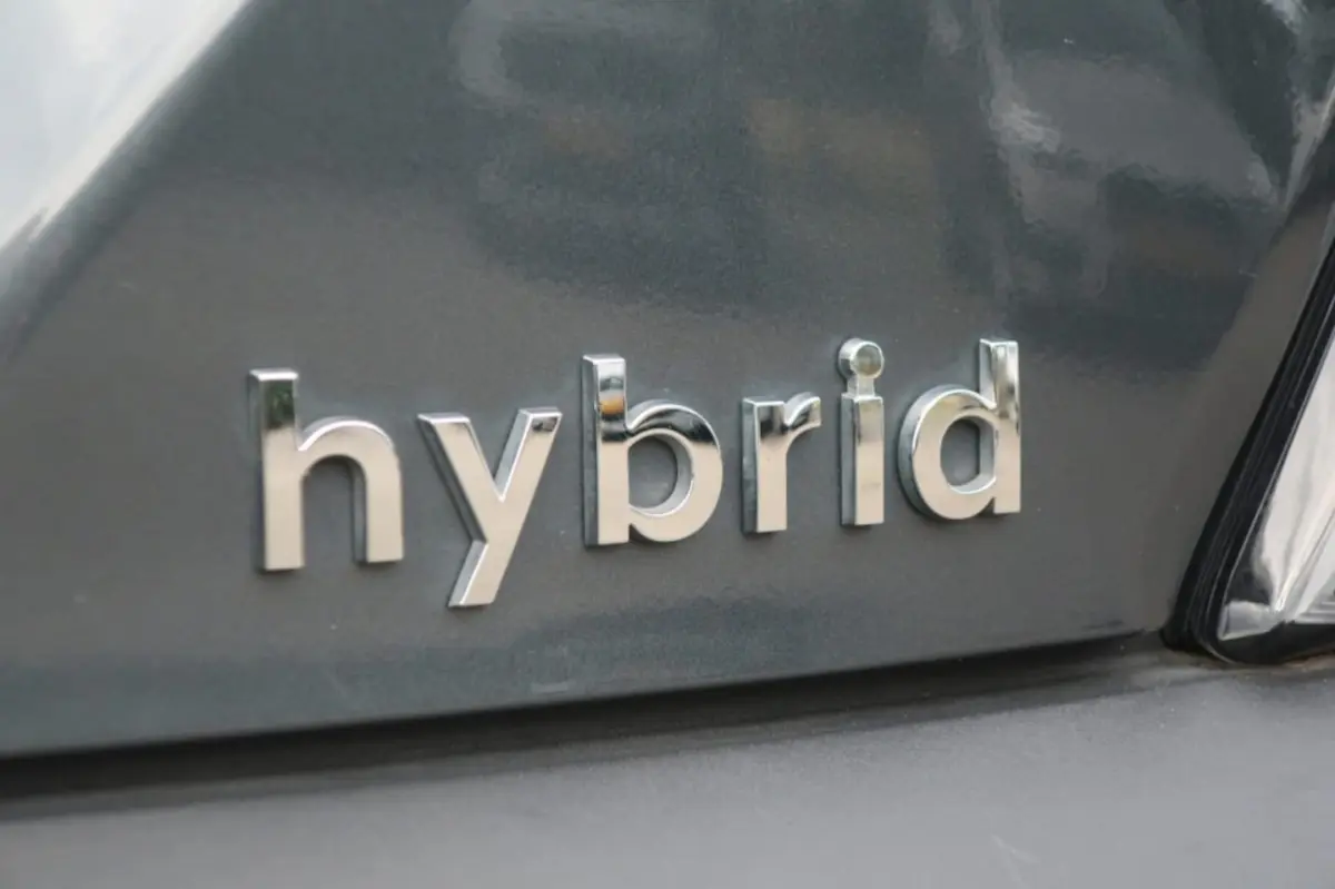 1.6 GDI HYBRID, Trekhaak, All Season Banden, Apple Carplay/ Android Auto, etc