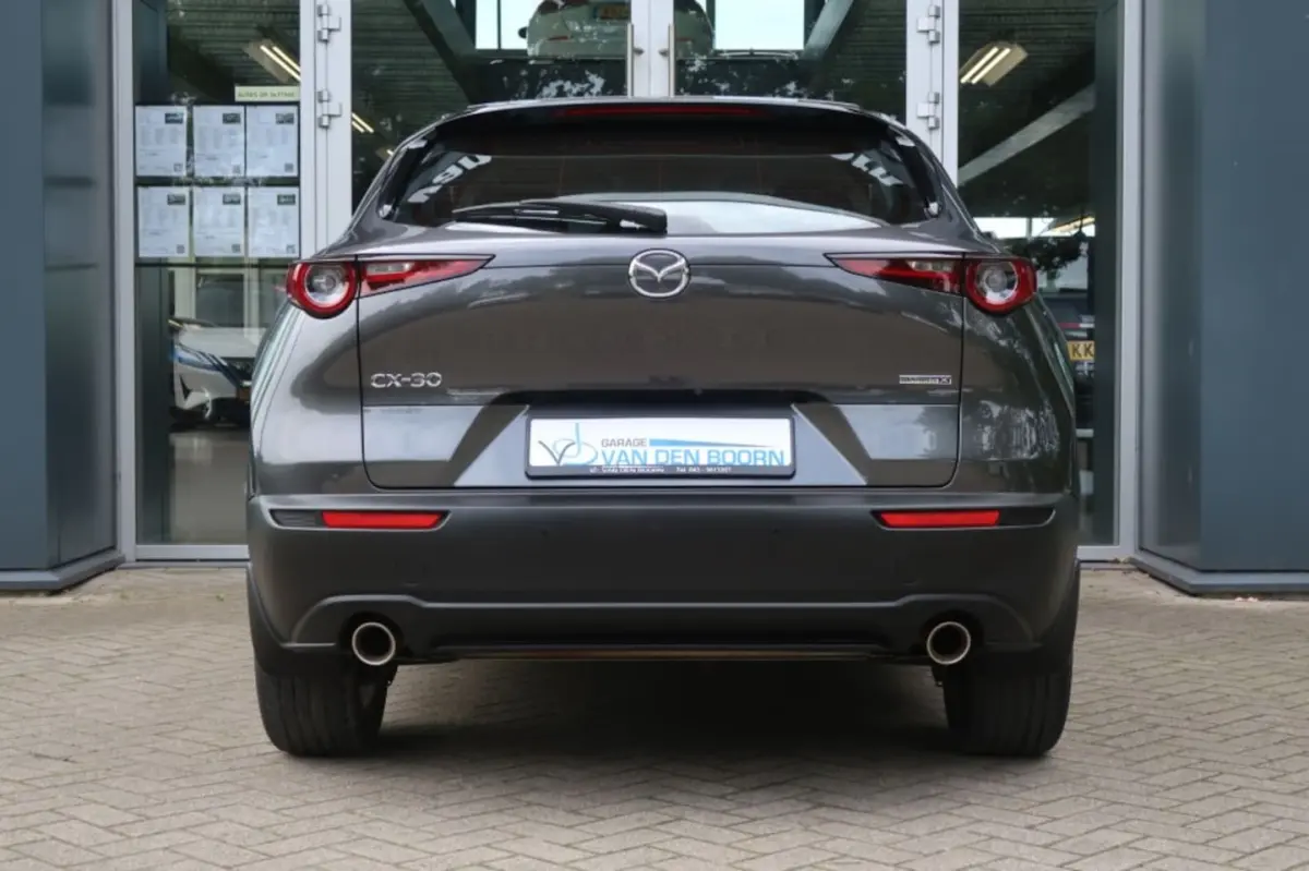 2.0 SkyActiv-X, Stoel- en Stuurverwarming, 360 Camera, Dodehoek detectie etc