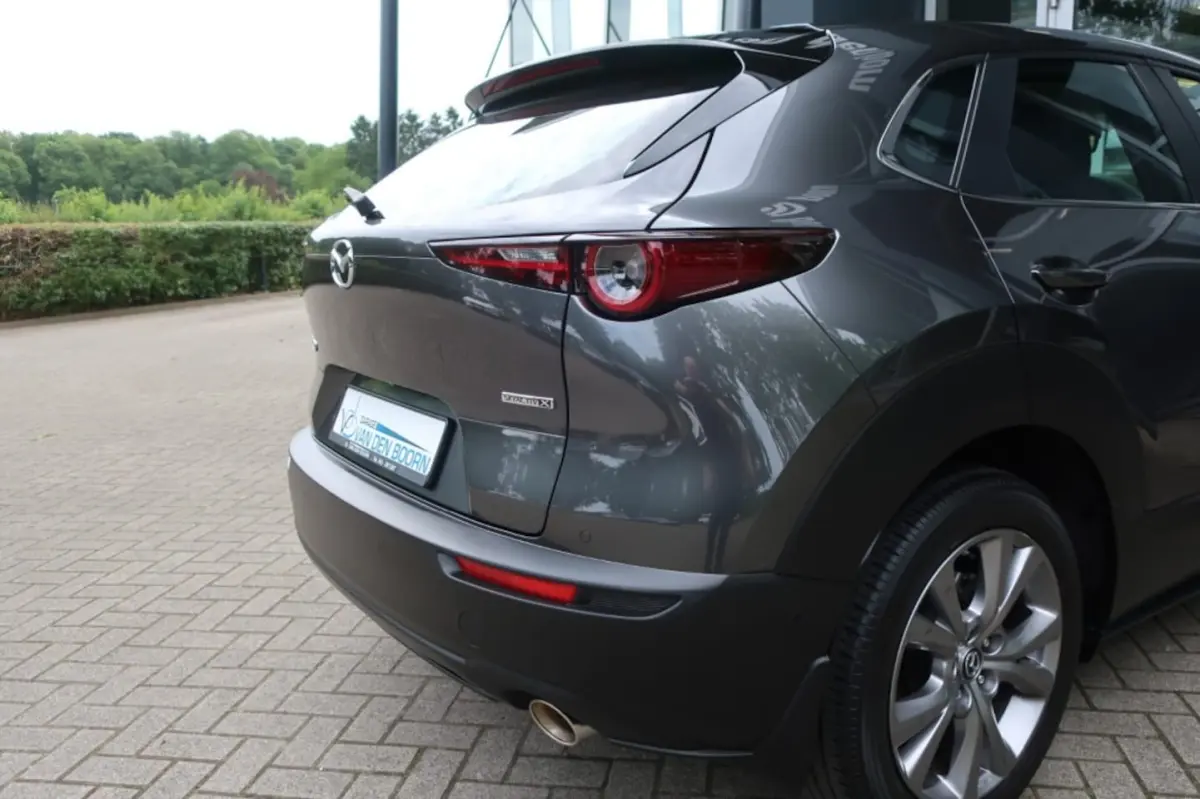 2.0 SkyActiv-X, Stoel- en Stuurverwarming, 360 Camera, Dodehoek detectie etc