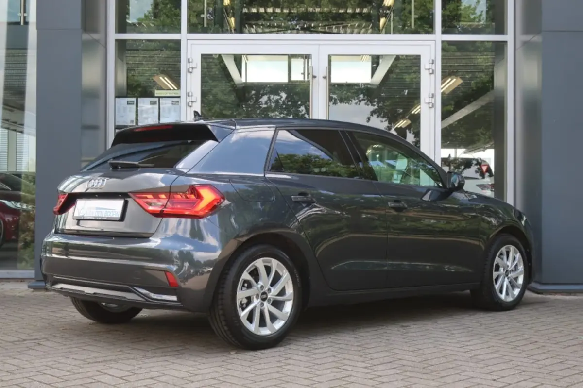 30 TFSI, Stoelverwarming, Keyless volledig, CarPlay/Android etc