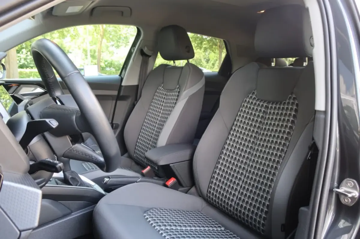 30 TFSI, Stoelverwarming, Keyless volledig, CarPlay/Android etc