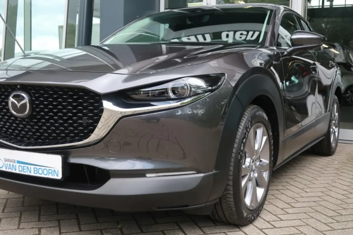 2.0 SkyActiv-G, Stuur- en Stoelverwarm, 360 Camera, BOSE Audio etc
