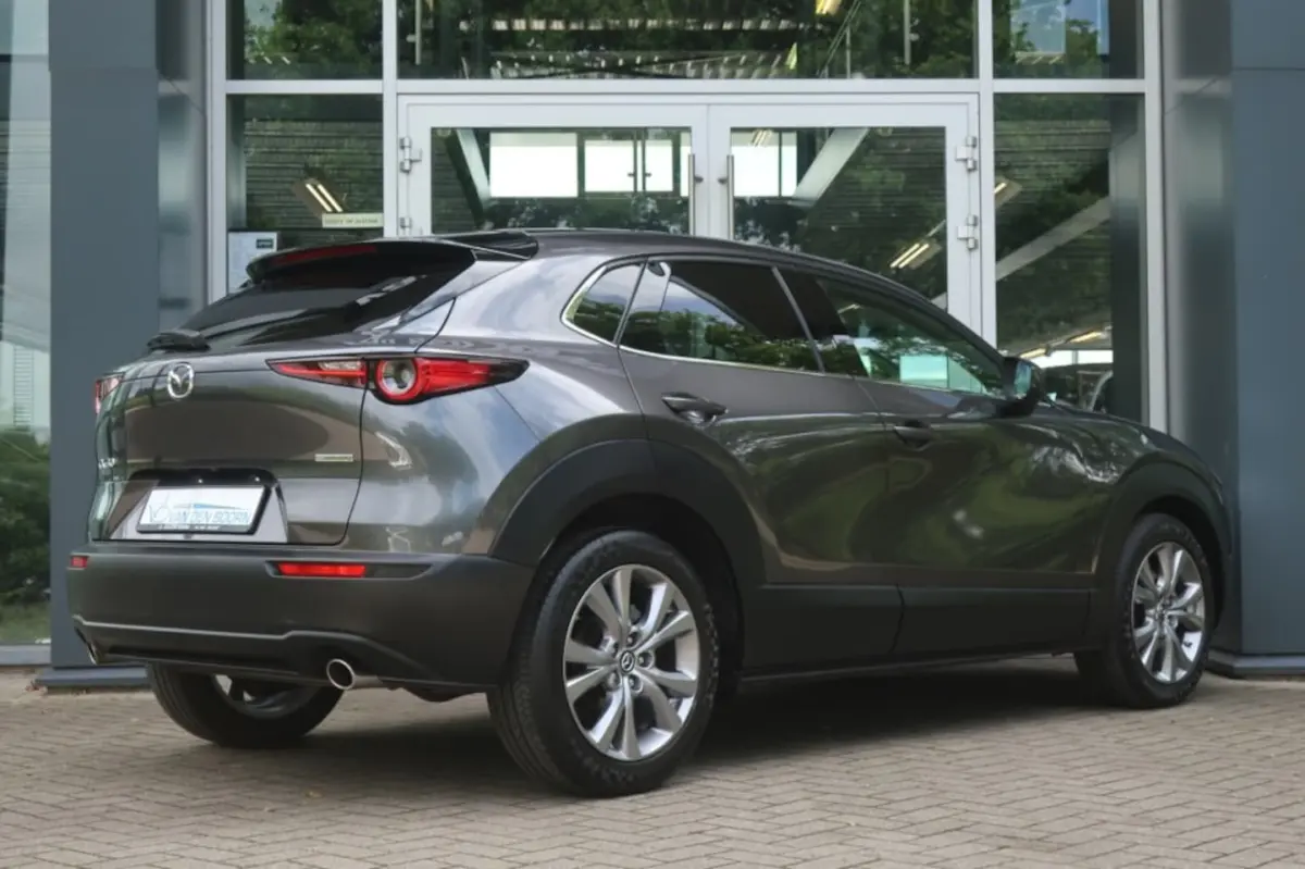 2.0 SkyActiv-G, Stuur- en Stoelverwarm, 360 Camera, BOSE Audio etc