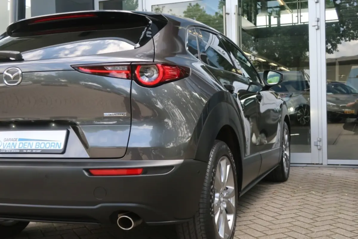 2.0 SkyActiv-G, Stuur- en Stoelverwarm, 360 Camera, BOSE Audio etc
