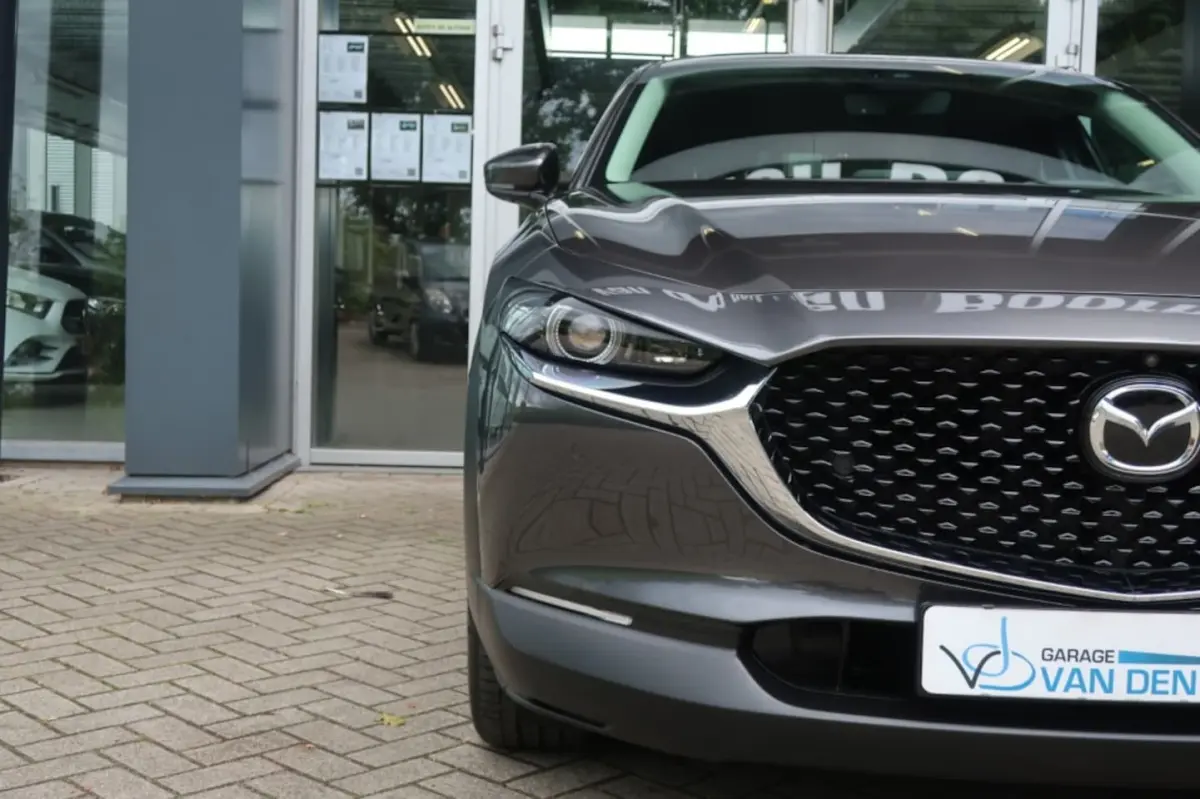 2.0 SkyActiv-G, Stuur- en Stoelverwarm, 360 Camera, BOSE Audio etc