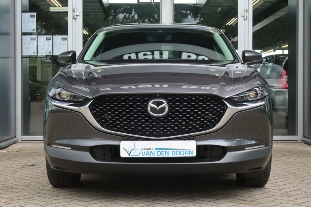 2.0 SkyActiv-G, Stuur- en Stoelverwarm, 360 Camera, BOSE Audio etc