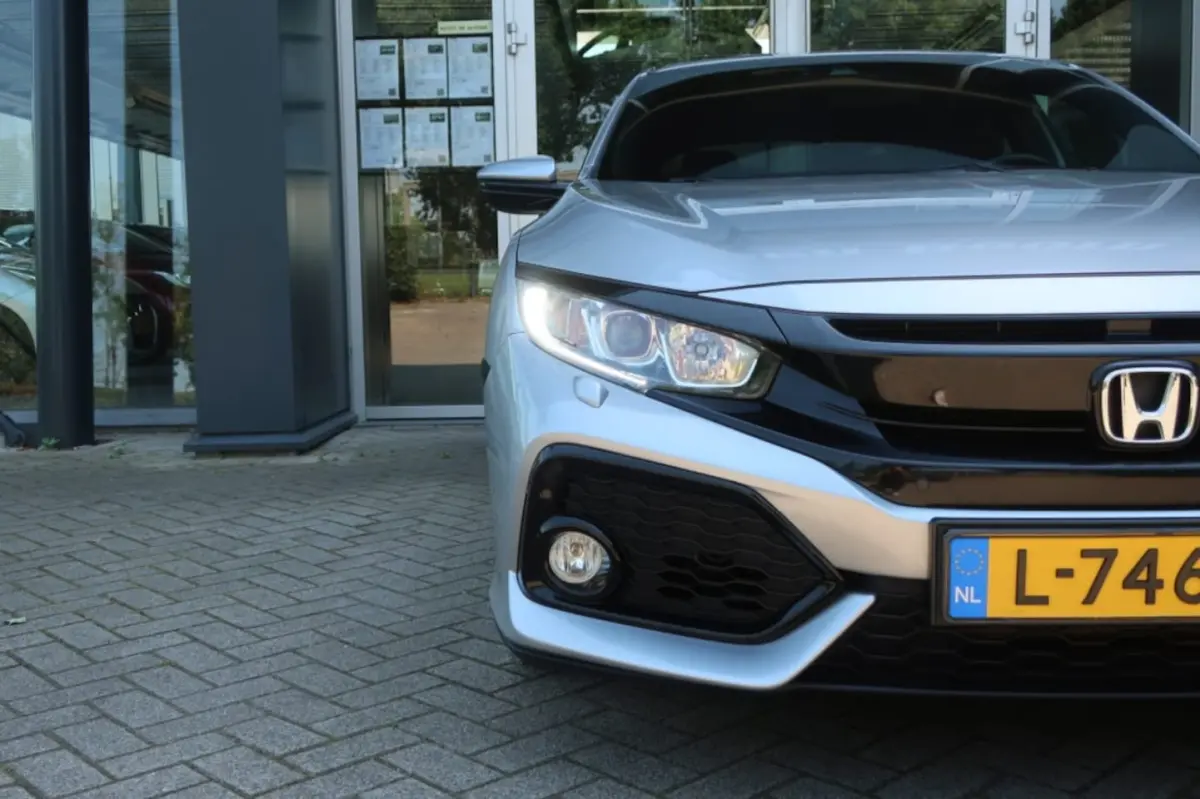 1.0 i-VTEC, Stoelverwarming, CarPlay/Android, Navi, Camera, PDC rondom etc