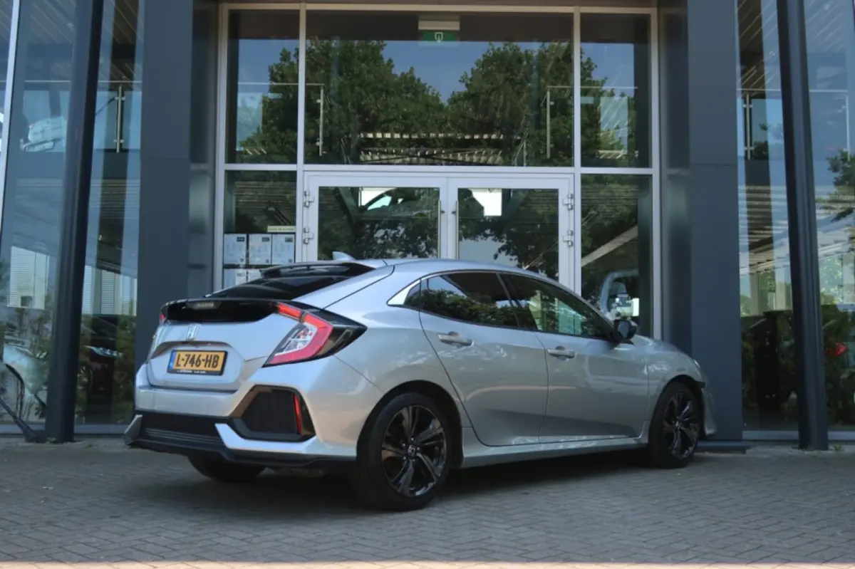 1.0 i-VTEC, Stoelverwarming, CarPlay/Android, Navi, Camera, PDC rondom etc