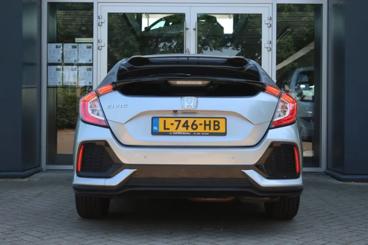 1.0 i-VTEC, Stoelverwarming, CarPlay/Android, Navi, Camera, PDC rondom etc