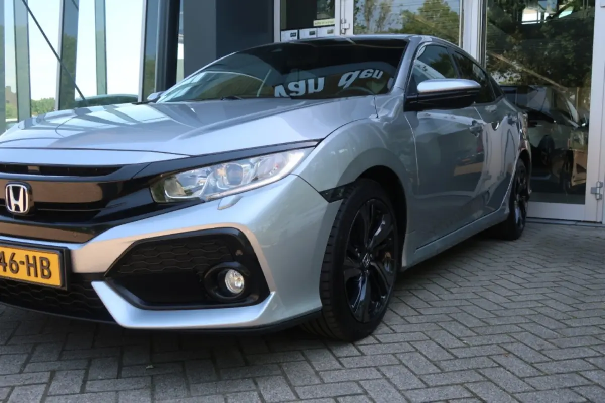 1.0 i-VTEC, Stoelverwarming, CarPlay/Android, Navi, Camera, PDC rondom etc