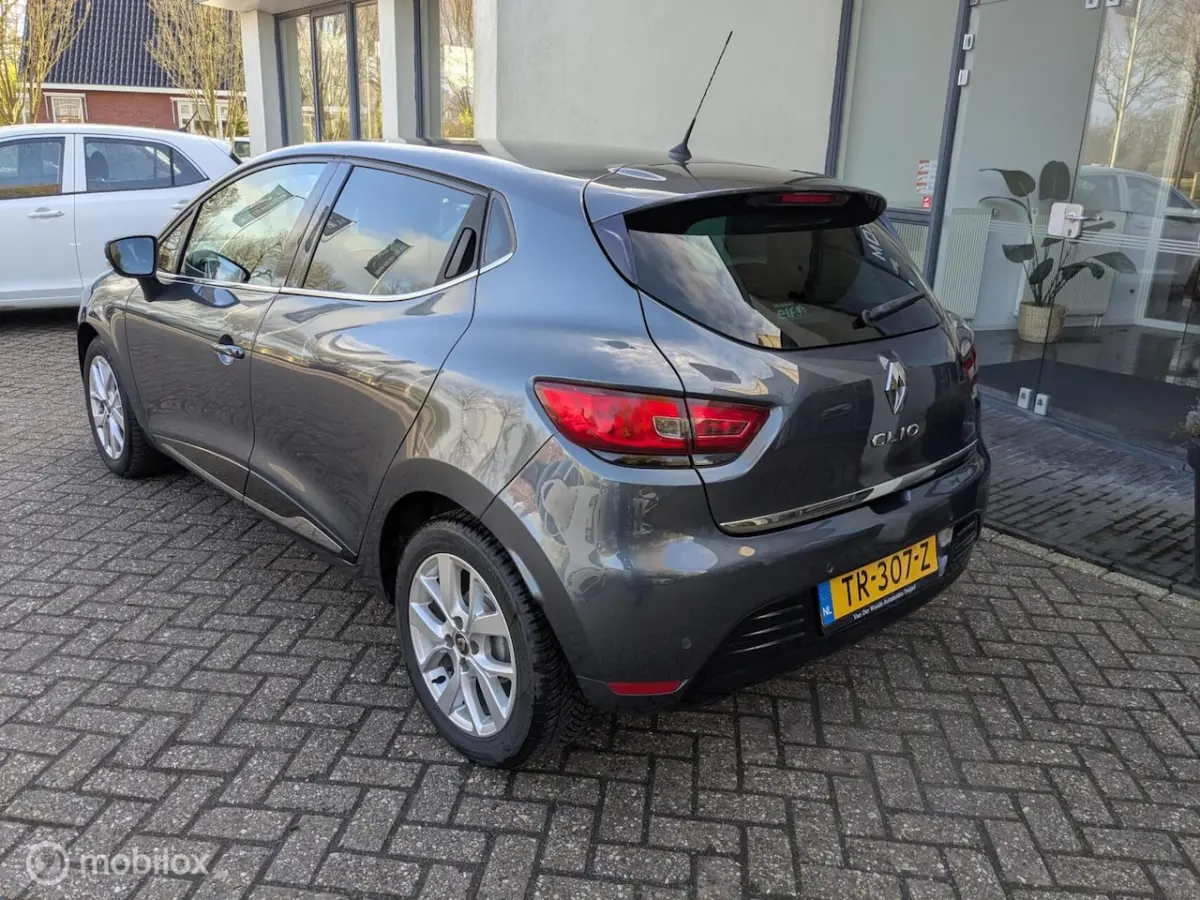 0.9 TCe Limited 1e Eig|