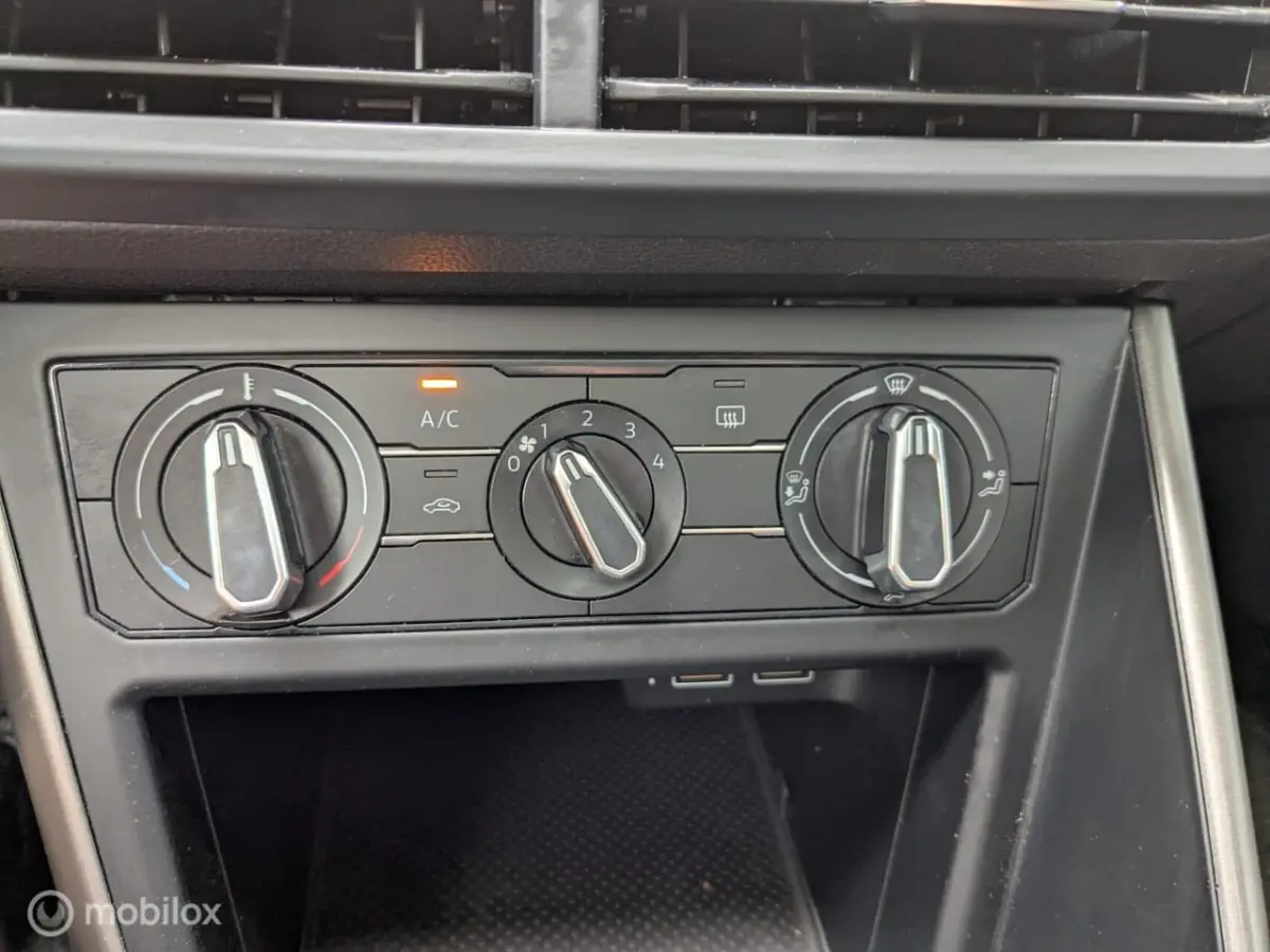 1.0 TSI Comf|Dakje|Carplay|etc