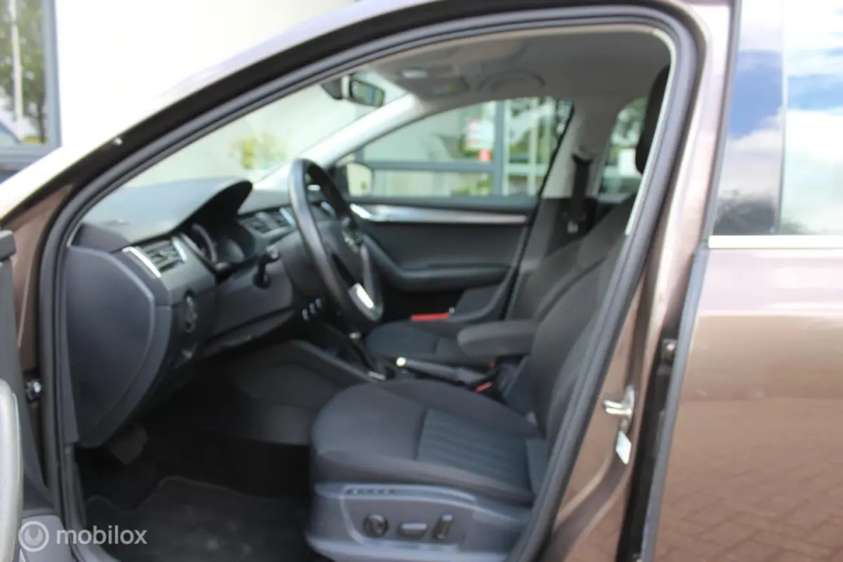 1.0 TSI LED Trekhaak Stoel.verw|Automaat
