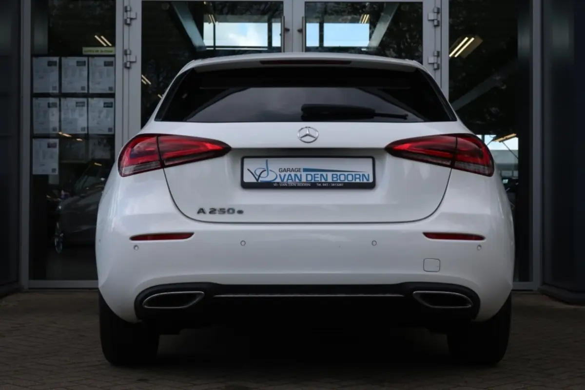 A250e Advantage, CarPlay/Android, Camera, PDC rondom etc